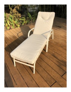 POLTRONA  LOUNGER CREMA OPACO  022300 GIOVE